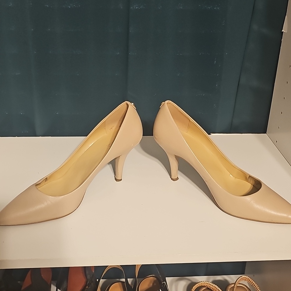 Michael Kors Nude Pointed-Toe Leather Pumps